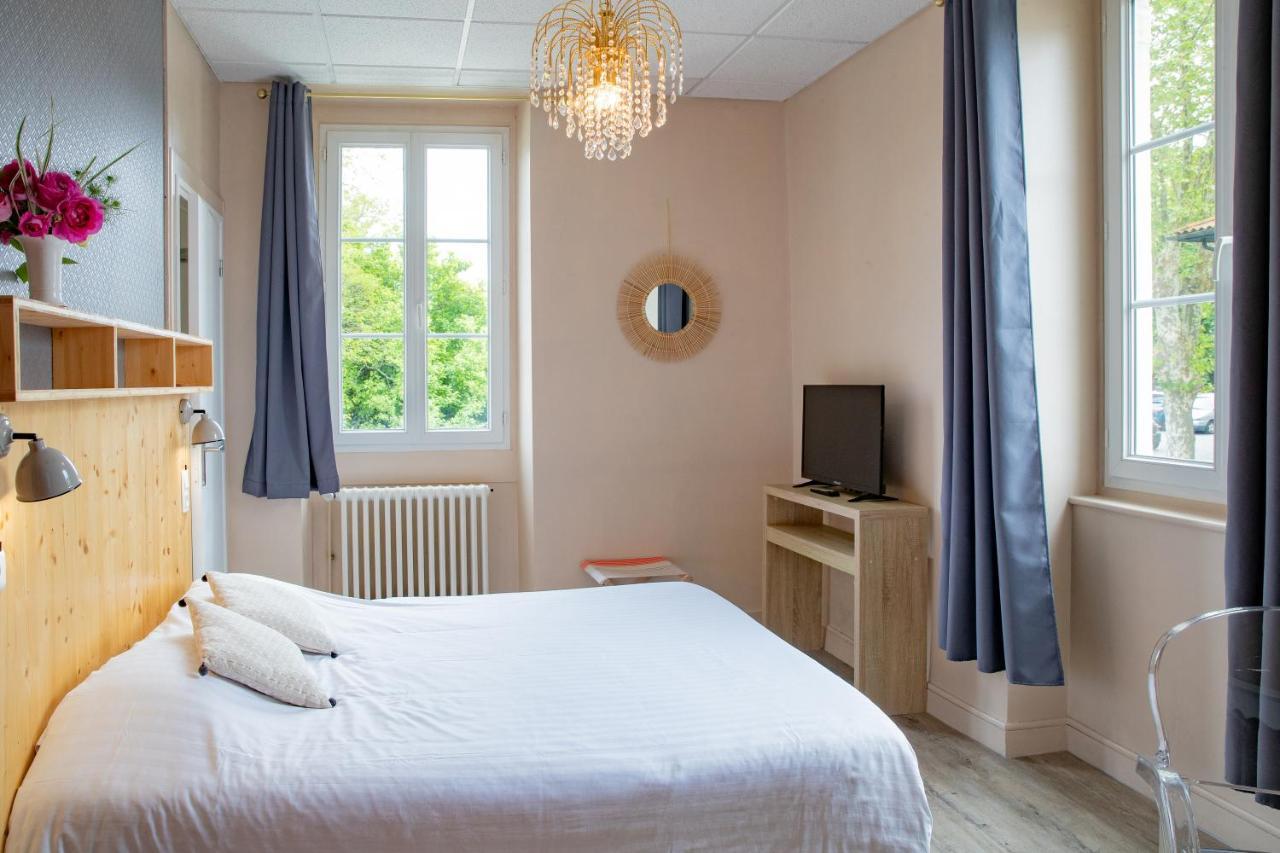 Hostellerie Du Parc Cambo-les-Bains Εξωτερικό φωτογραφία