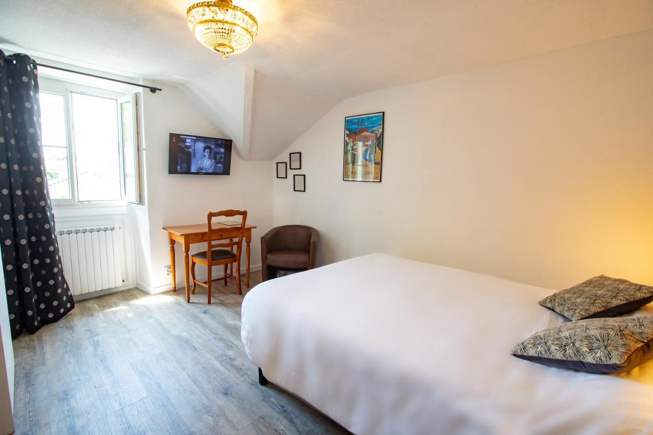 Hostellerie Du Parc Cambo-les-Bains Εξωτερικό φωτογραφία