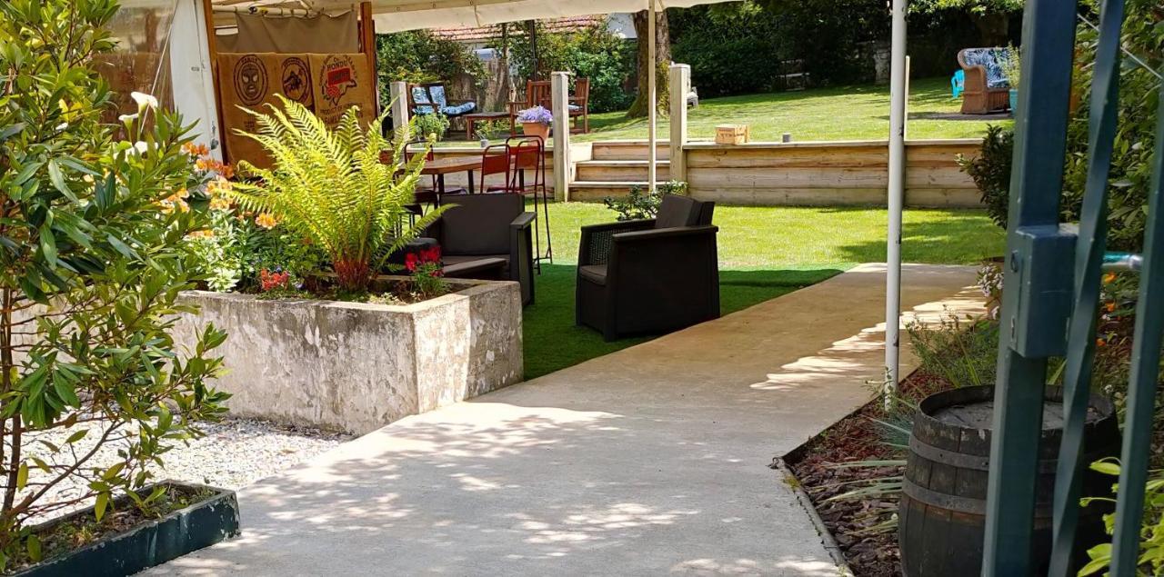 Hostellerie Du Parc Cambo-les-Bains Εξωτερικό φωτογραφία