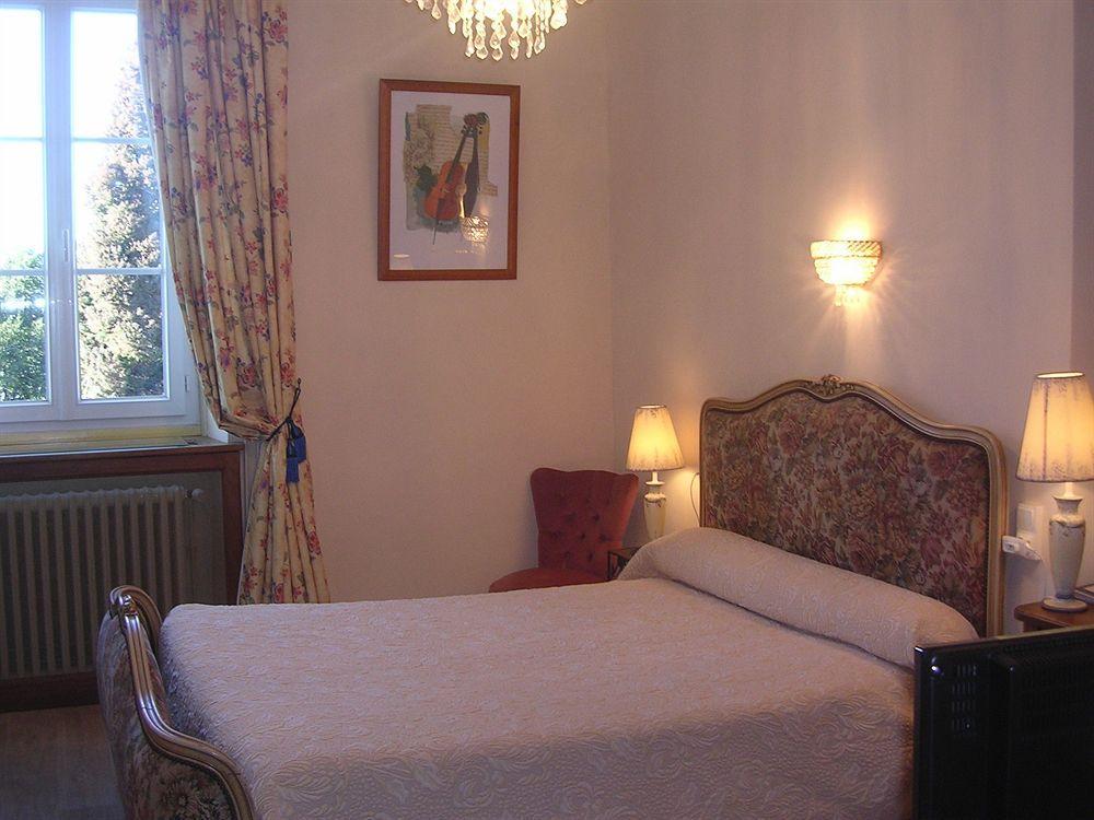 Hostellerie Du Parc Cambo-les-Bains Εξωτερικό φωτογραφία